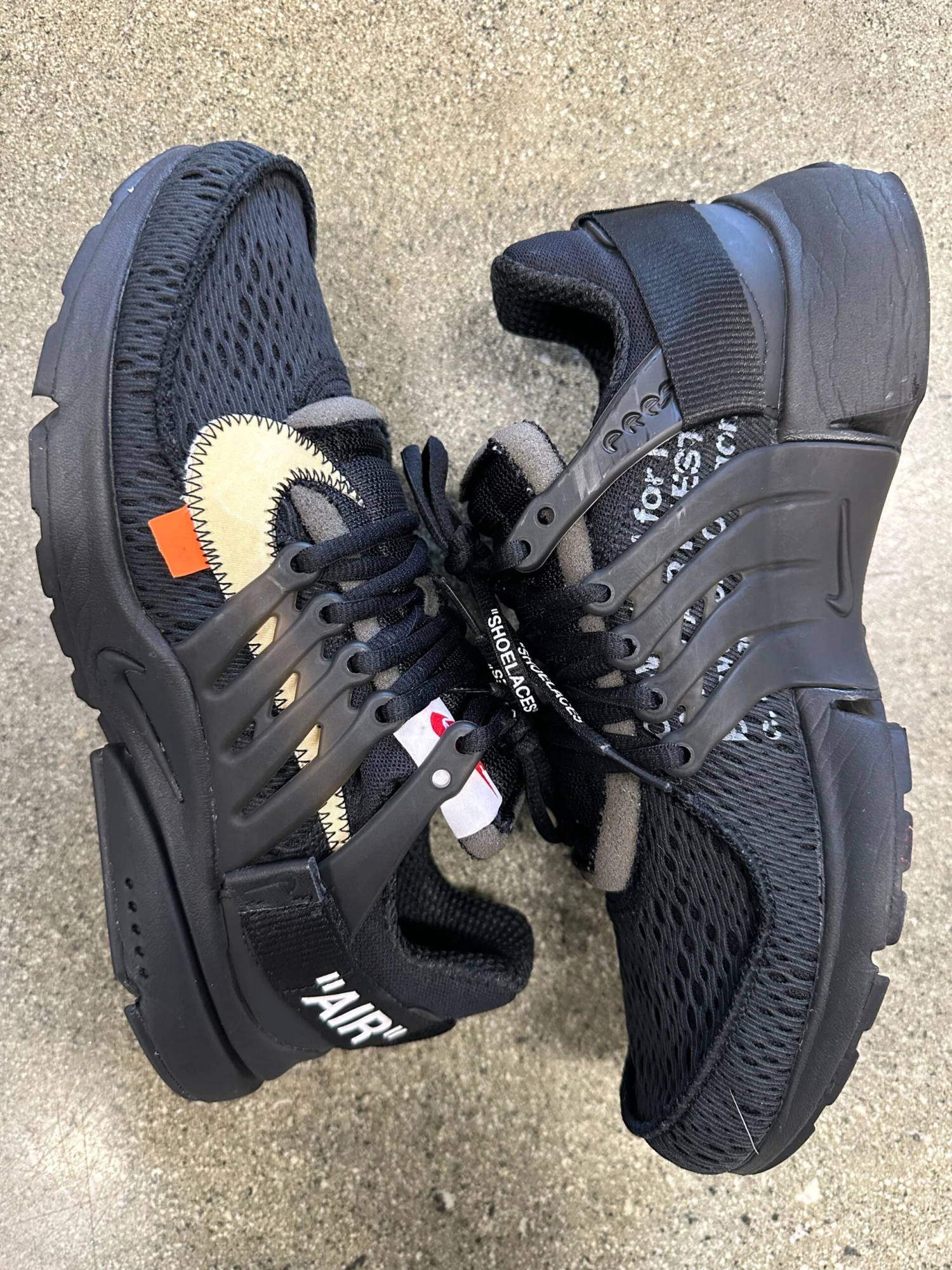 OFF WHITE PRESTO BLACK - SIZE 9 (WORN) 1 OFF WHITE PRESTO BLACK - SIZE 9 (WORN)
