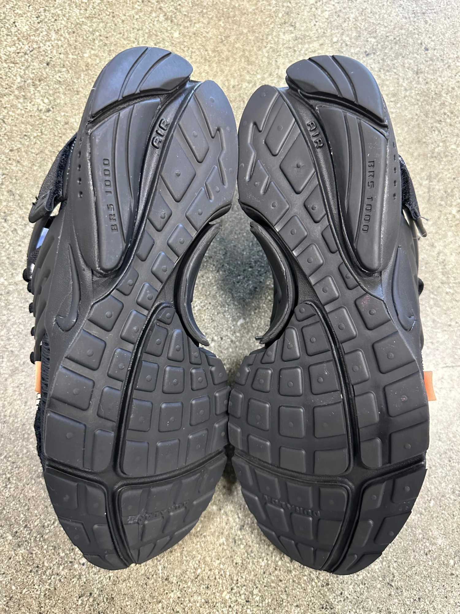 OFF WHITE PRESTO BLACK - SIZE 9 (WORN) 4 OFF WHITE PRESTO BLACK - SIZE 9 (WORN) - Image 4