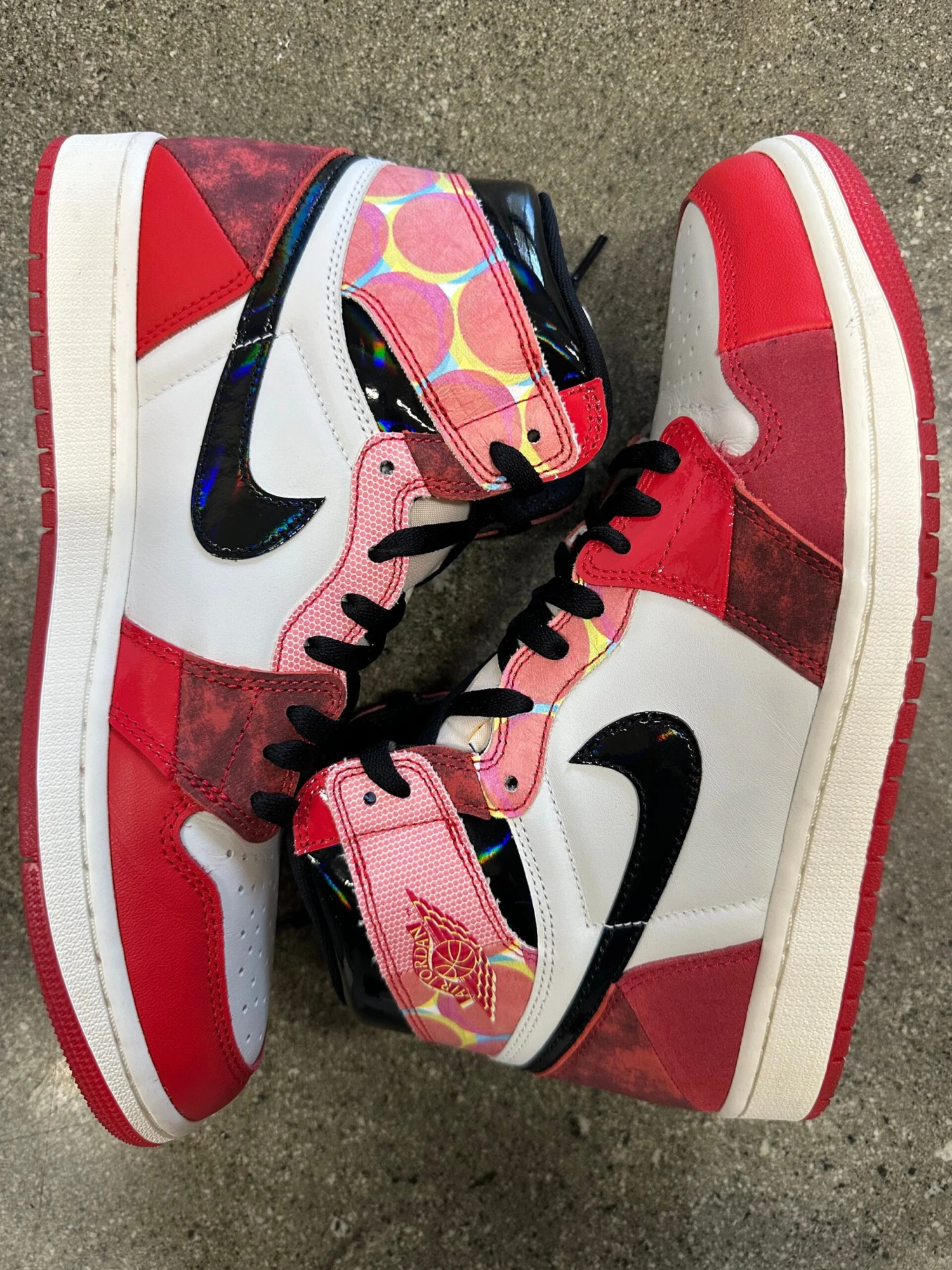 AIR JORDAN 1 HIGH ACROSS THE SPIDER VERSE - SIZE 10 (WORN) - SUPER CLEAN 2 AIR JORDAN 1 HIGH ACROSS THE SPIDER VERSE - SIZE 10 (WORN) - SUPER CLEAN - Image 2
